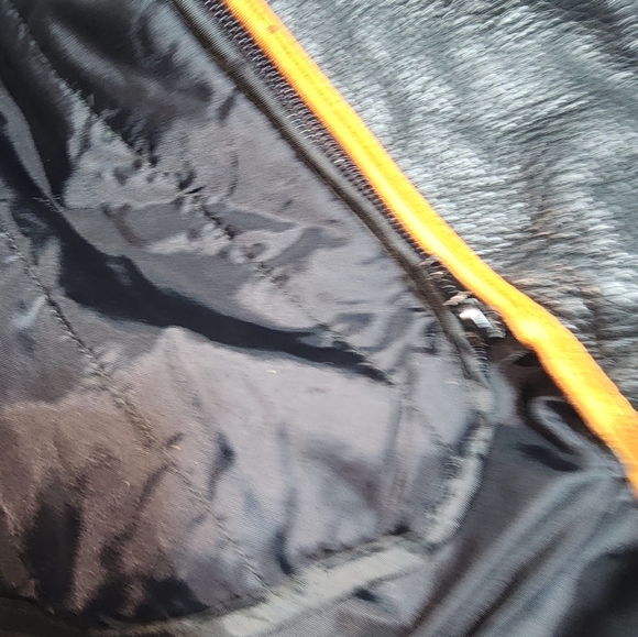 FIRST CLASSICS EUC WOMENS SZ M BLACK LEATHER BIKER HEAVY JACKET COAT - Picture 11 of 16